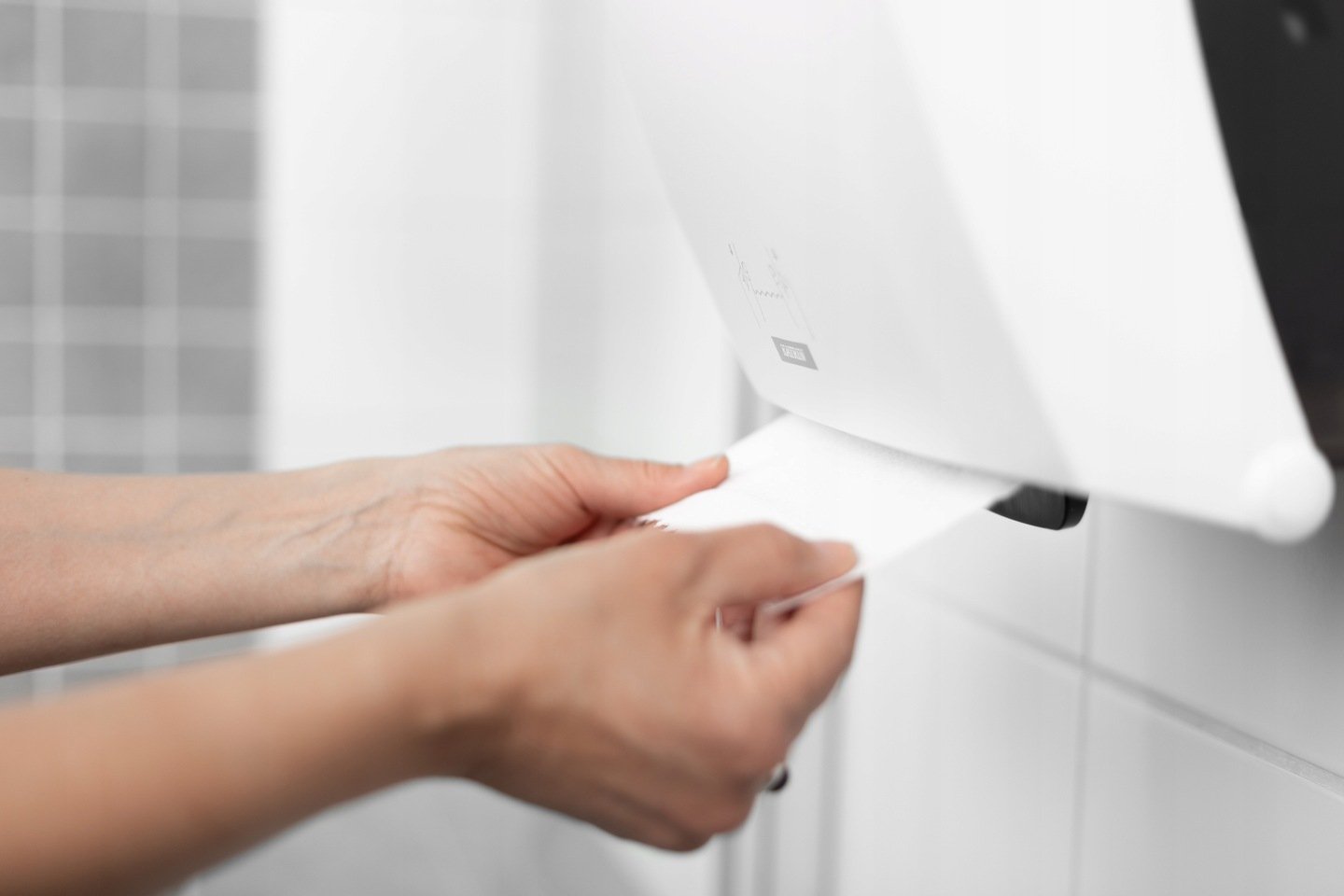 KATRIN PODAJNIK AUTOMATYCZNY RĘCZNIKA W ROLI - obrazek 2